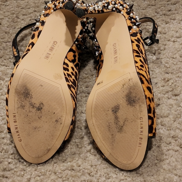 Gianni Bini sz 7.5 open-toe calf skin leopard print heels - Picture 4 of 4